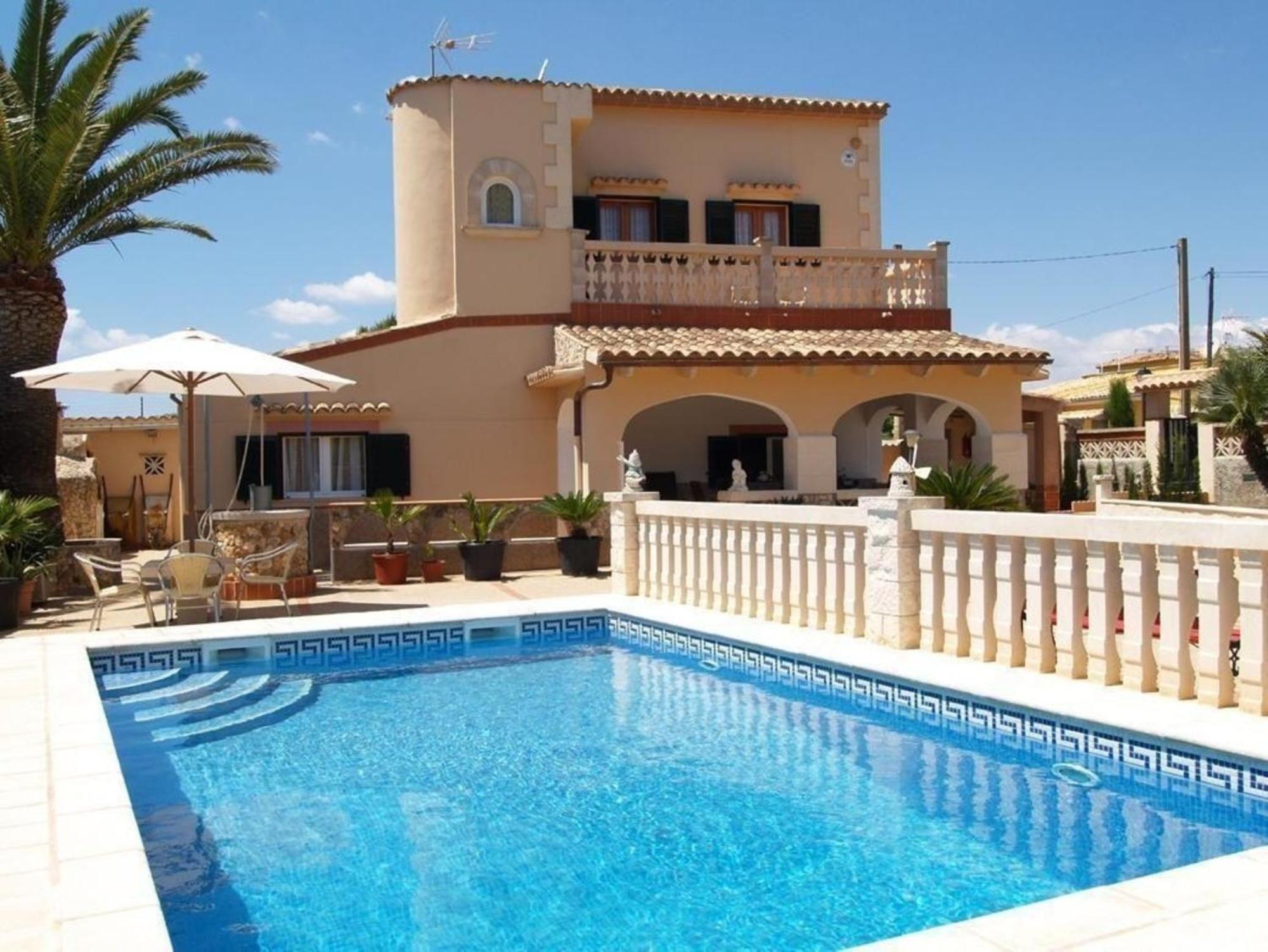Holiday home Cala Santanyi: Private Pool For 6